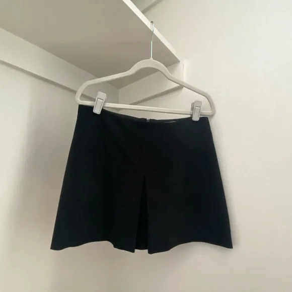 RED Valentino Black Miniskirt - Picture 1 of 4